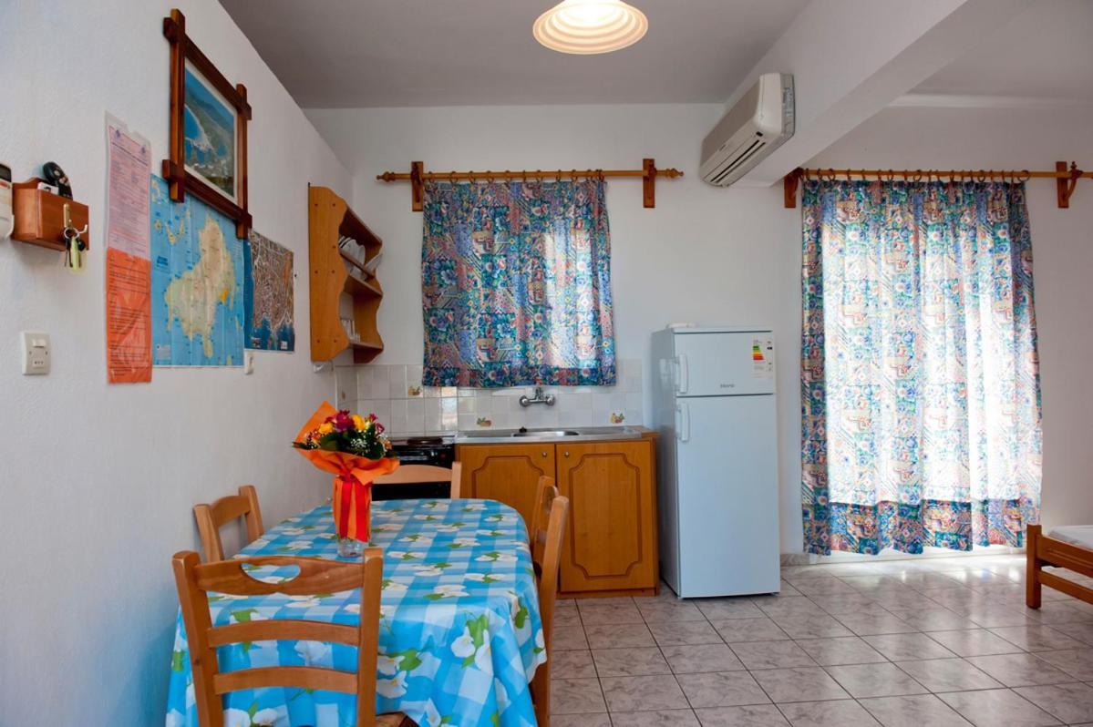 Syraina Apartments Skiathos Chora Extérieur photo